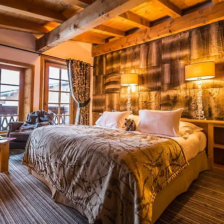 Fer A Cheval Hotel